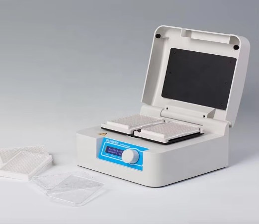 TS-200 — термошейкер-инкубатор для микропланшетов